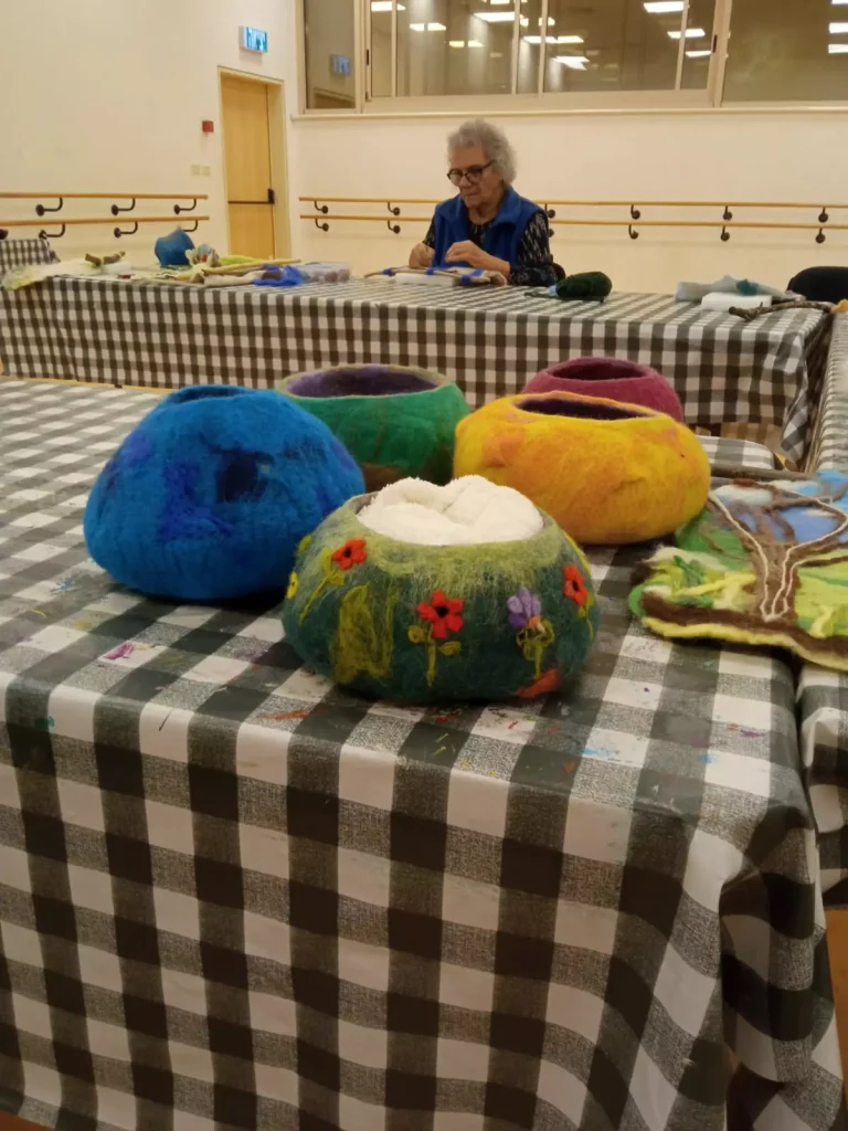 מגע של צמר